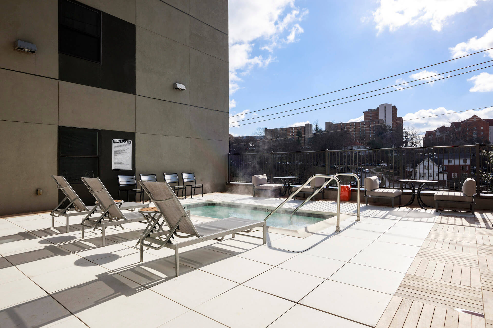 outdoor spa area at slate at 901 apartments